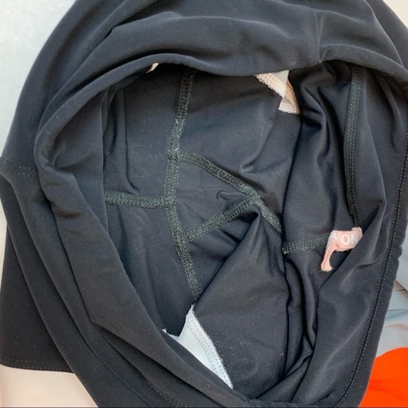 NO KA’ OI  leggings black orange gray and white - Picture 6 of 9